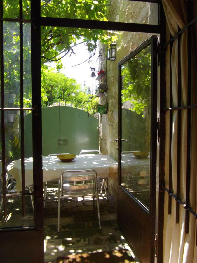 Maison De Charme Villeneuve Les Avignon Exteriör bild